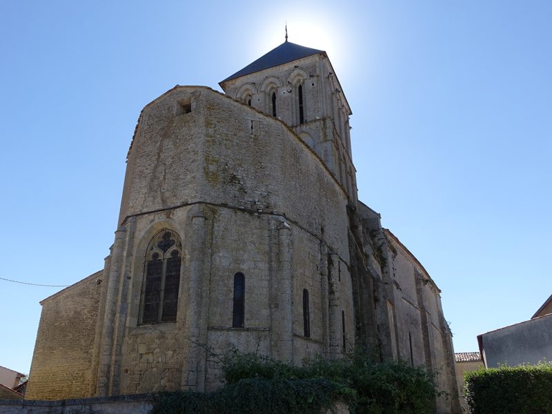 Saint Vivien church in Vandre