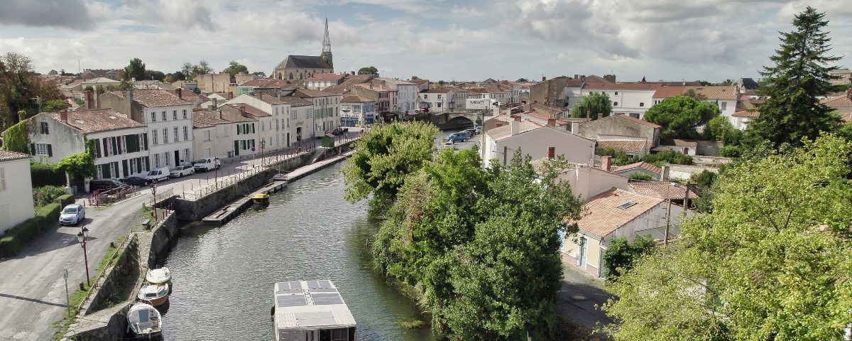 drone-marans-17-credit-kryzalid-pnr-marais-poitevin5-aspect-ratio-2000-800