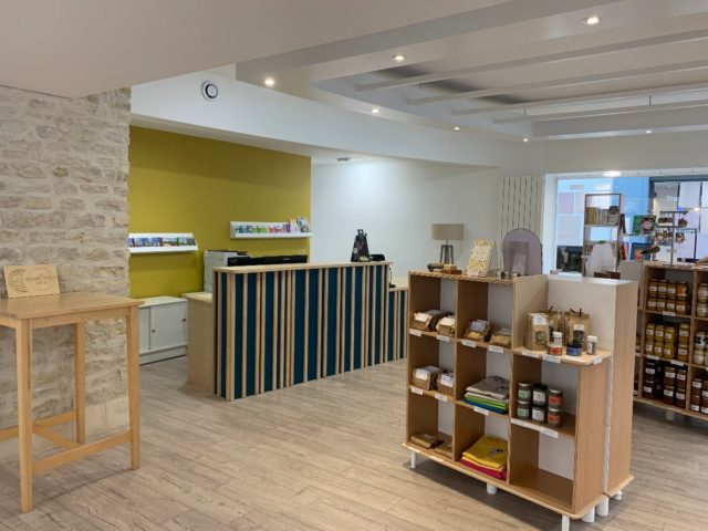 accueil-comptoir-surgeres