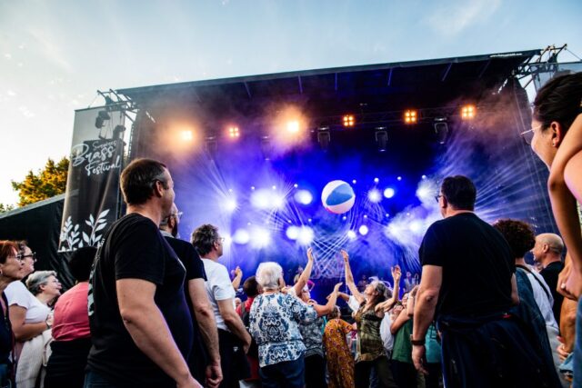 ambiance-sceneduparc-surgeresbrassfestivallambertdavis