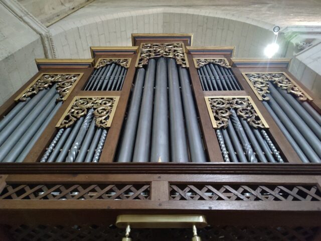 surgeres-eglise-orgue