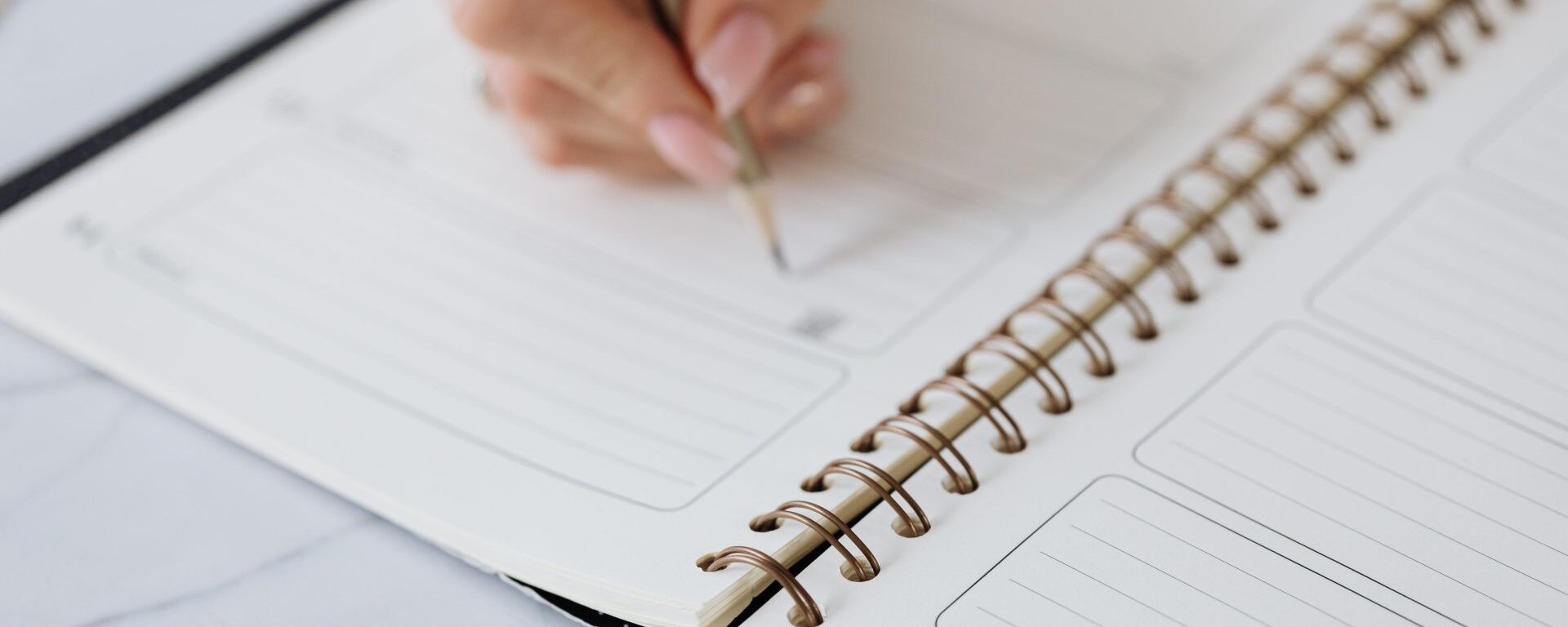 agenda-pexels-aspect-ratio-2000-800