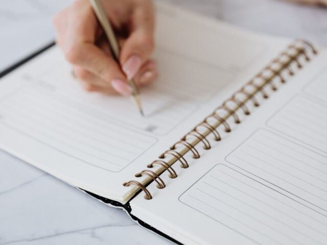 agenda-pexels-aspect-ratio-600-450